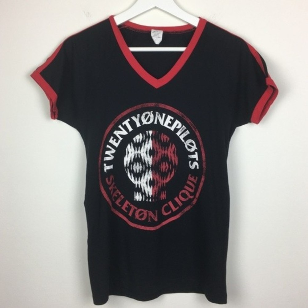 Twentyone Pilots Skeleton Clique Band Graphic T